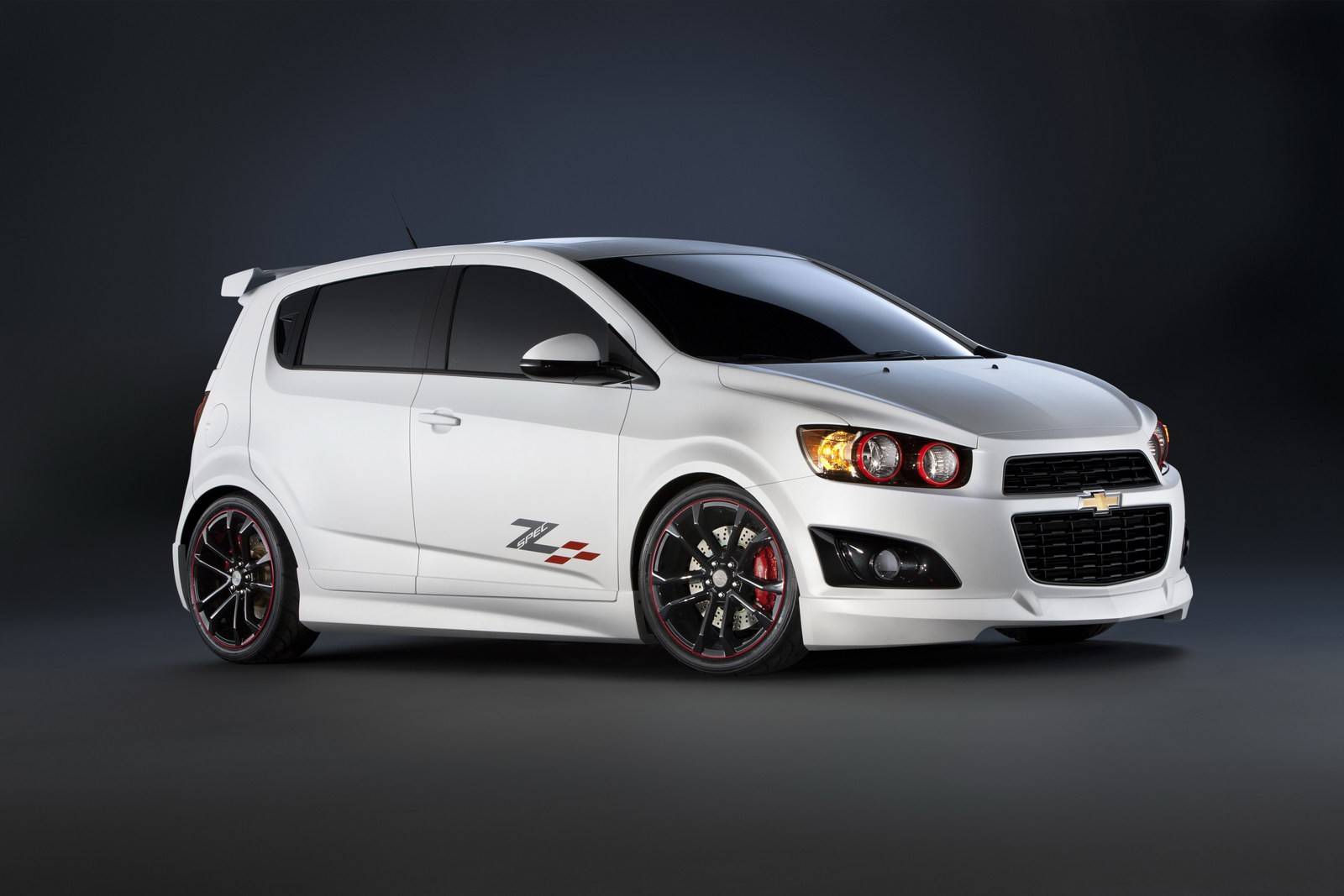 Chevrolet персонализирует Sonic и Cruze - 6