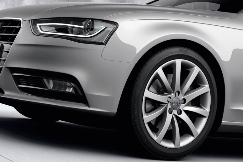 Audi выпустило спецификацию линейки новых автомобилей А4 [3 видео]
