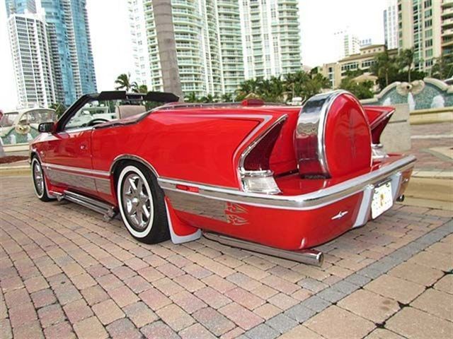Уникальный кабриолет Chrysler LeBaron выставили на аукцион eBay