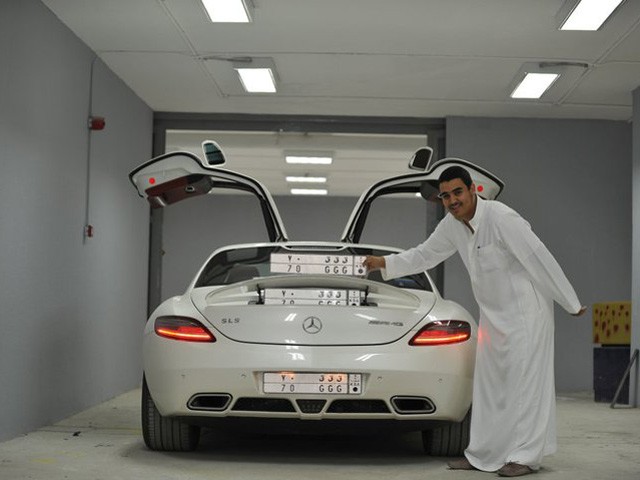 Сын миллиардера из Саудовской Аравии доплатил к за первый Aventador