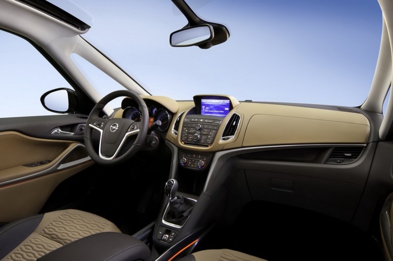 Газовая версия Opel Zafira Tourer будет доступна с 2012 года