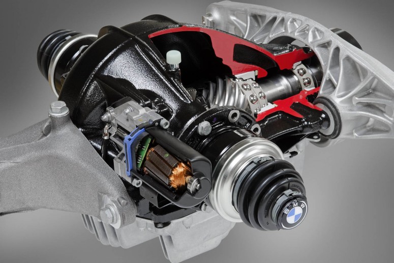 Двигатель BMW Х5М имеет мало общего со стандартным V8