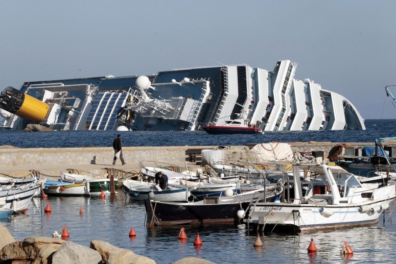 Concordia Cruise затонул: первые фото и видео