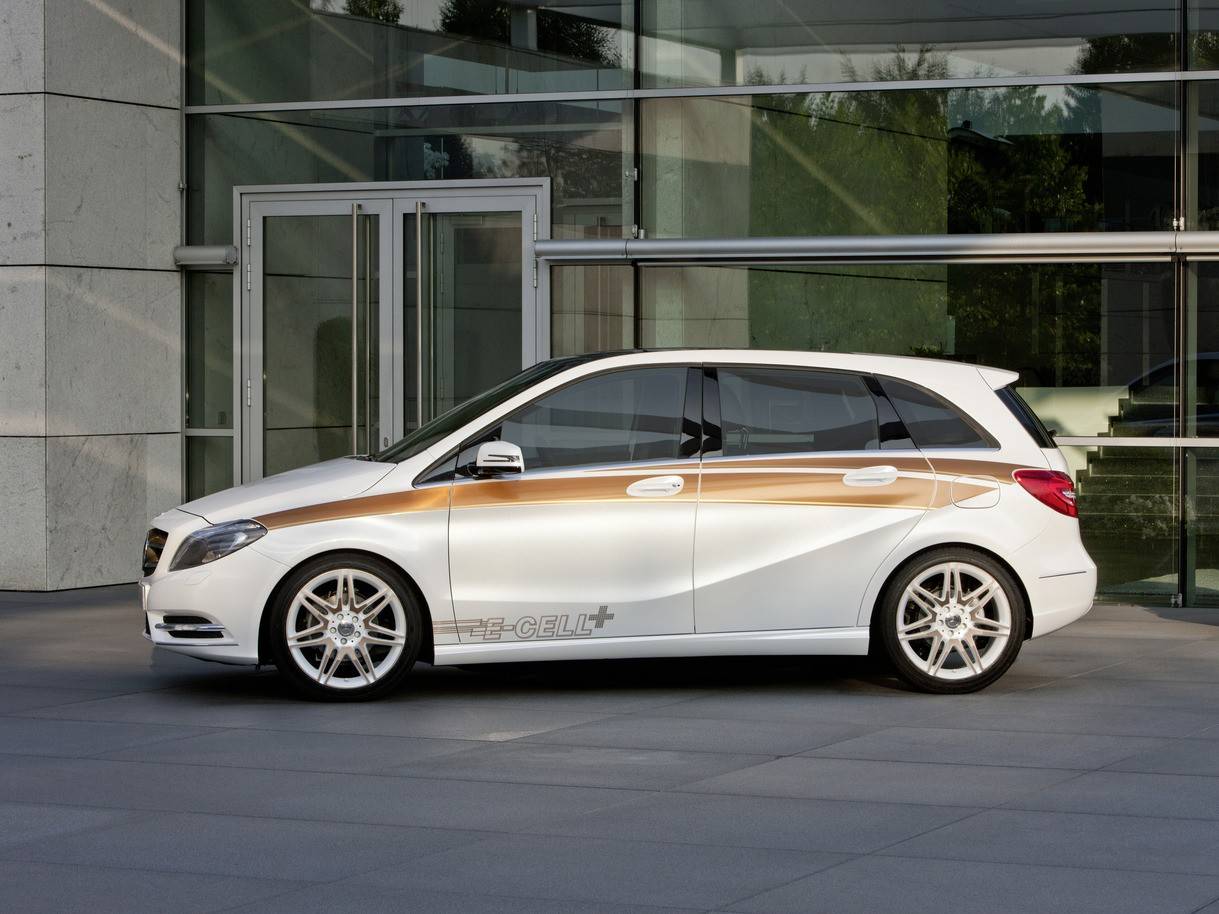 Mercedes сделает для американцев гибридный B-Class - 1