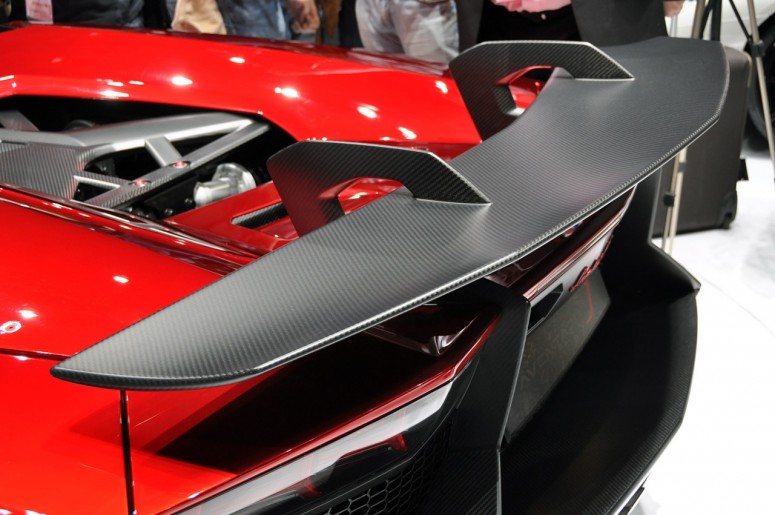Lamborghini Aventador J: эксклюзивный спидстер в единственном экземпляре