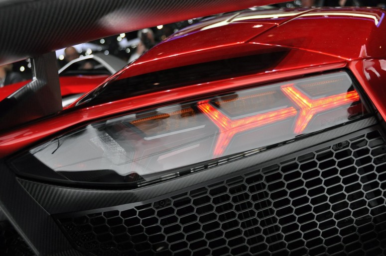 Lamborghini Aventador J: эксклюзивный спидстер в единственном экземпляре