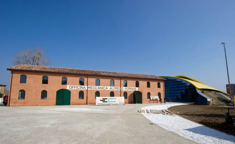 Самый большой музей Феррари, посвященный Энцо, открыли в Модене [фото]