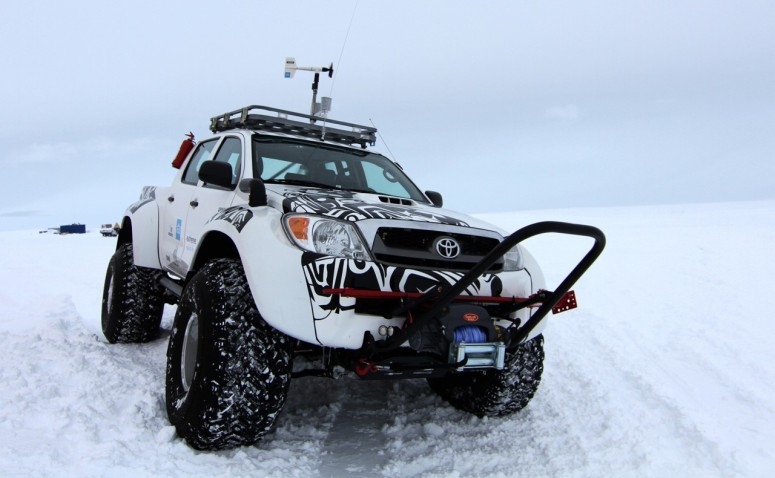 Toyota Hilux завоевывает Антарктику на реактивном топливе