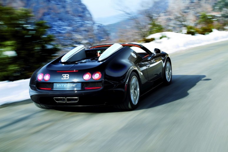Родстер Bugatti Veyron Vitesse за 2,5 млн в действии