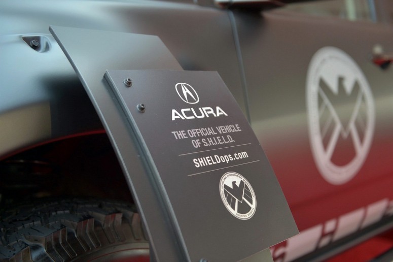 Тони Старк продемонстрировал родстер Acura NSX, снимавшийся в \"Мстителях\"