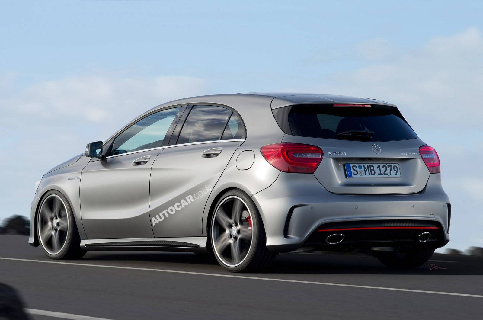 Mercedes подробно рассказал о самой доступной модели A45 AMG - 3