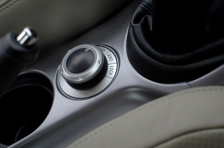 Новый гибридный Mitsubishi Outlander обещает расходовать 1,6 литра бензина