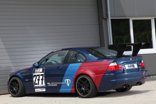 Трековую версию BMW M3 CSL тюнеры предлагают за 130 тысяч евро