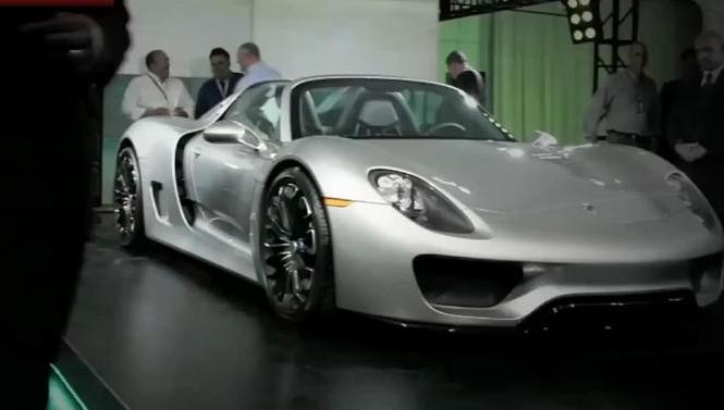 Porsche представил 918 Spyder на частном мероприятии [видео]