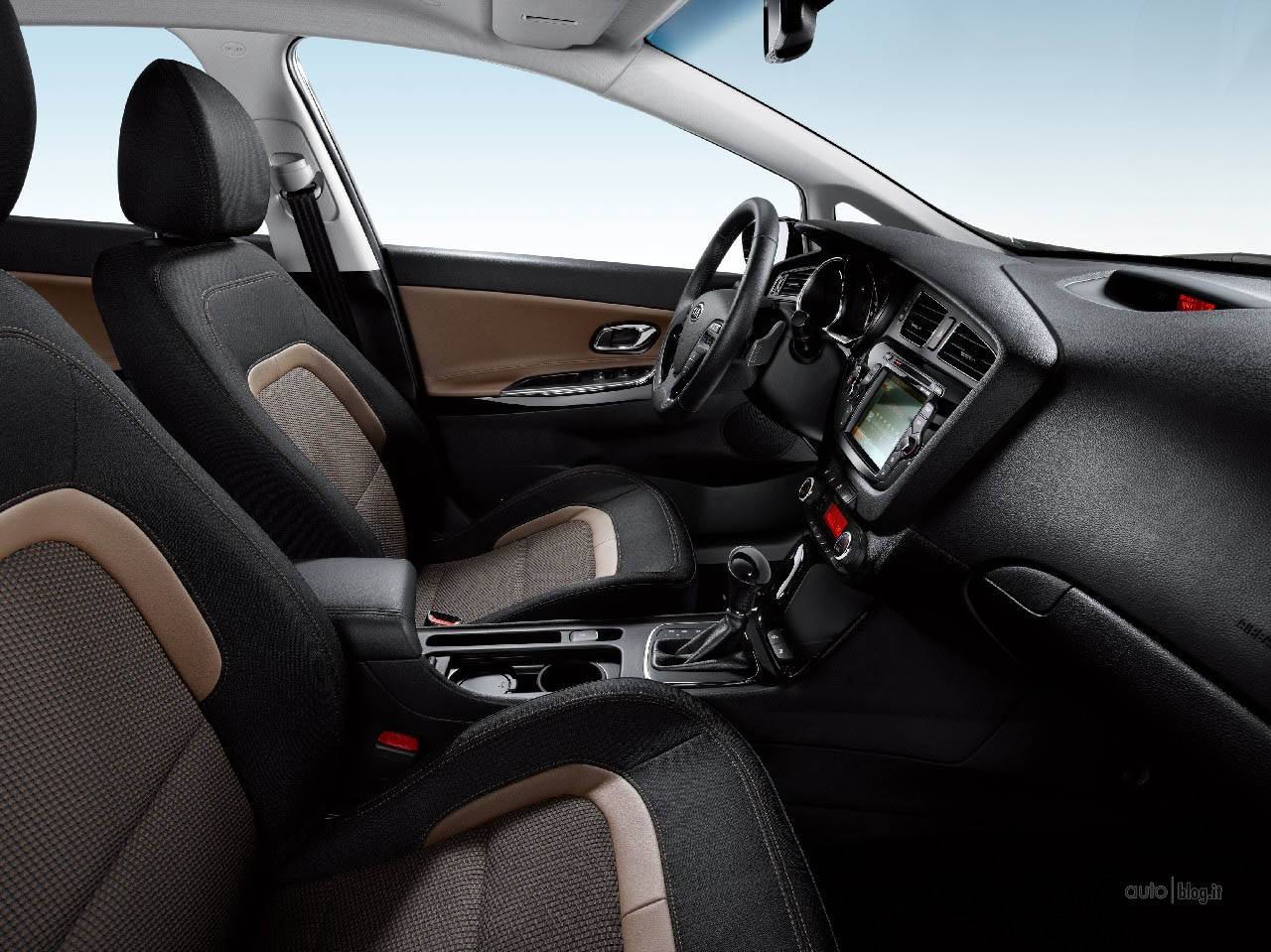 Новый Kia Cee'd Sportswagon: цены и спецификация - 3