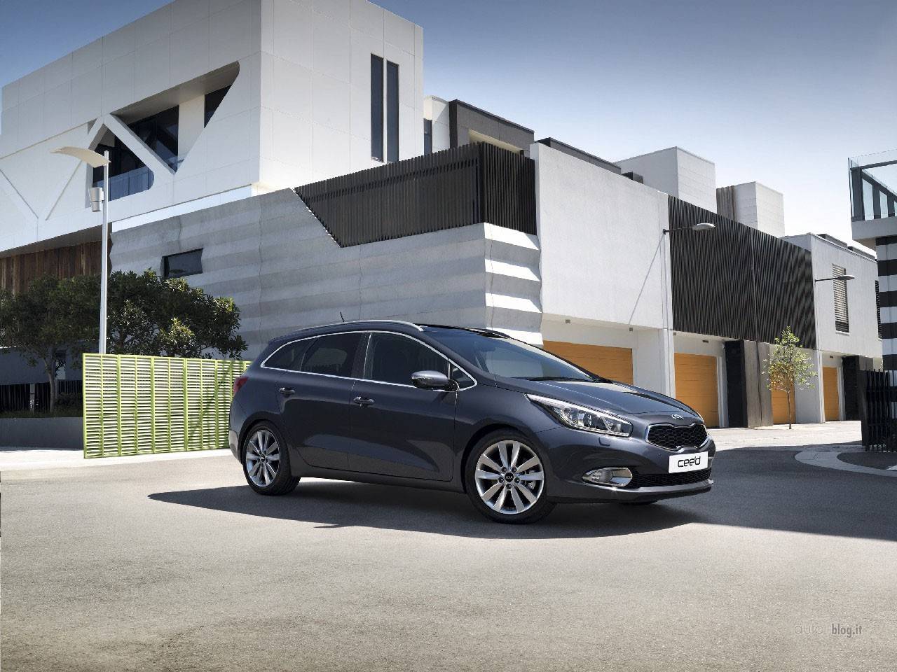 Новый Kia Cee'd Sportswagon: цены и спецификация - 23