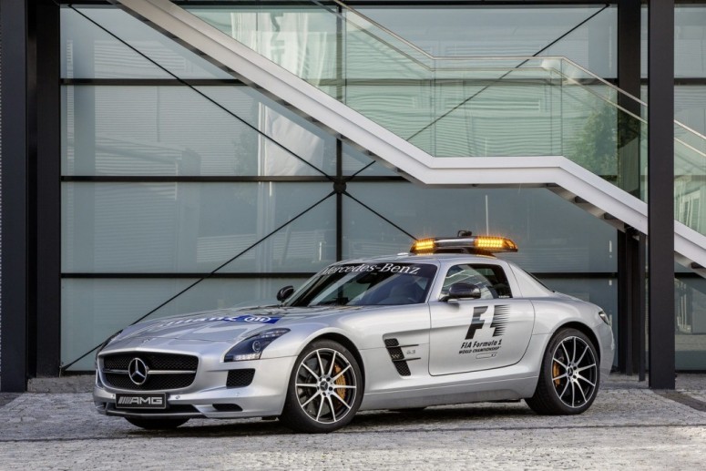 2013 Mercedes-Benz SLS AMG GT стал новым автомобилем безопасности F1