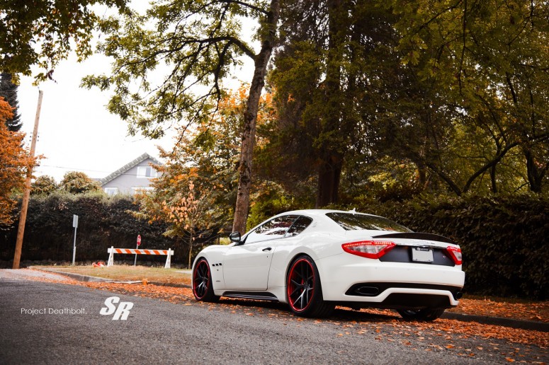 Maserati GranTurismo «Deathbolt» c 22 дюймовыми дисками PUR Wheels