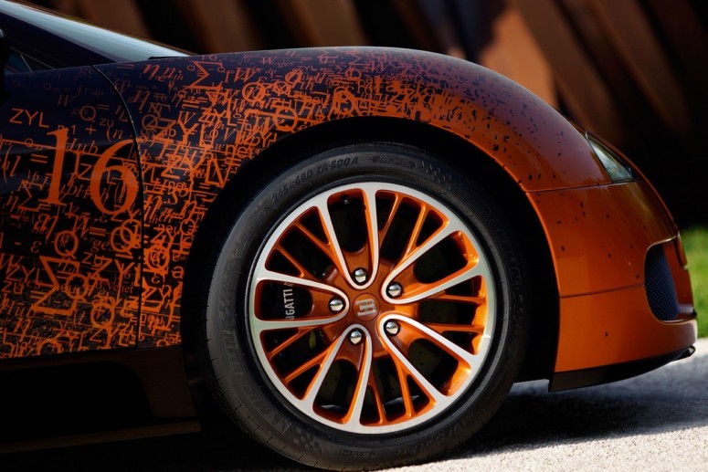 Уникальный арт-кар Bugatti Veyron создал сам Бернар Вене [фото]