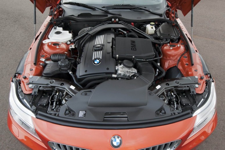 BMW Z4: легкий макияж и новый двигатель для 2014 МГ