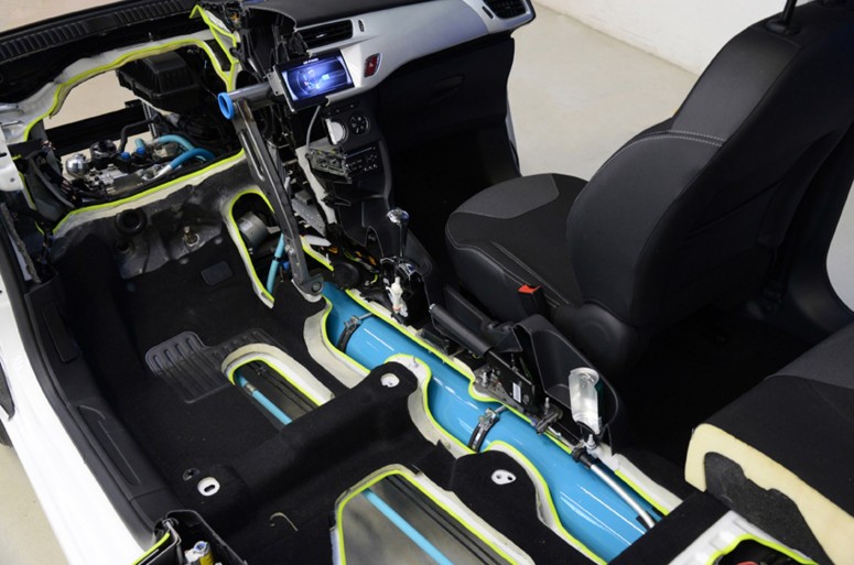 Peugeot-Citroen представило пневматическую гибридную технологию [видео]