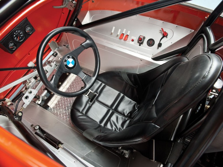 «Катящееся яйцо» (BMW Isetta) превратили в 740-сильный драгстер [фото]