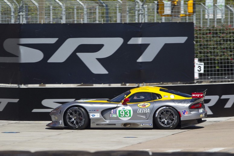 2013 Viper GTS-R: возвращение в 24-часовые гонки Ле-Мана [3 видео]