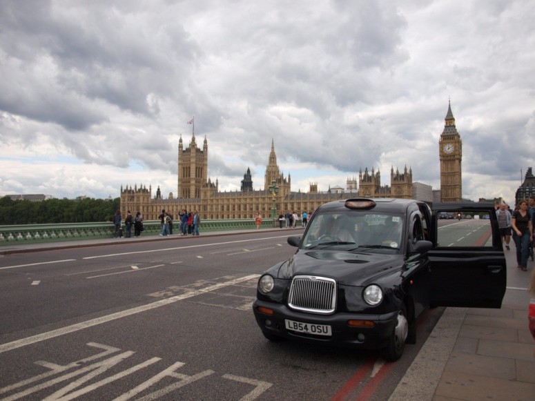 Китайское Geely выкупило Лондонское такси