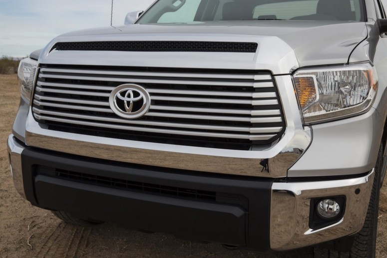 Toyota представила американцам пикап 2014 Tundra [видео]