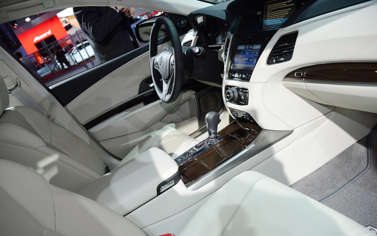 2014 Acura RLX: подробная информация о комплектации и ценах