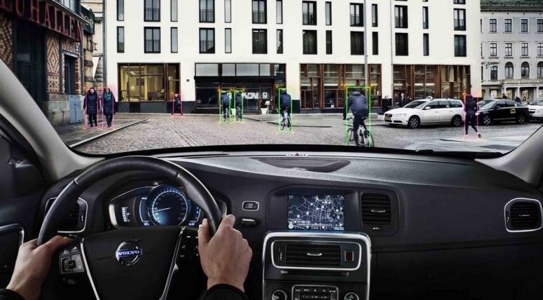 Volvo показало в Женеве новую технологию безопасности: велосипедисты [видео]