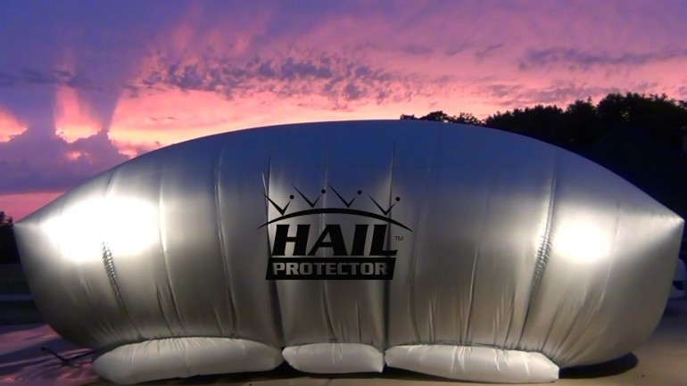 Система Hail Protection защищает автомобиль от града [2 видео]