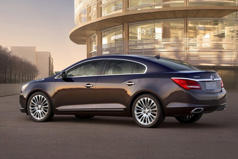 2014 Buick LaCrosse: легкий макияж с новыми технологиями