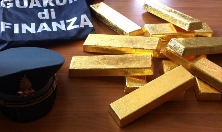 Итальянская полиция конфисковала  млн в золотых слитках [видео]