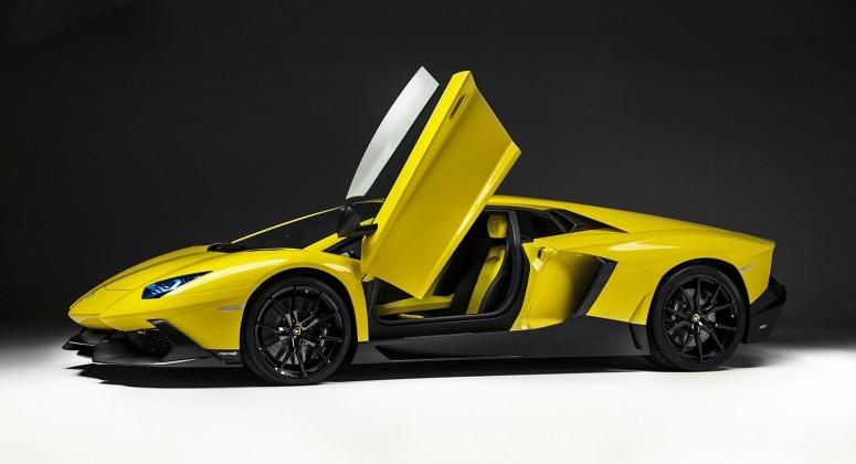 Юбилейная версия Lamborghini Aventador в честь 50-летия [фото]
