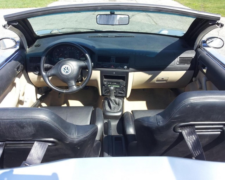 Тюнинг: из скучного седана VW Jetta в двухдверный родстер [фото]