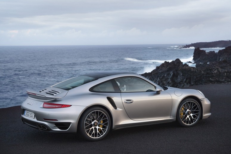 Porsche представил 2014 911 Turbo и Turbo S [фото & видео]