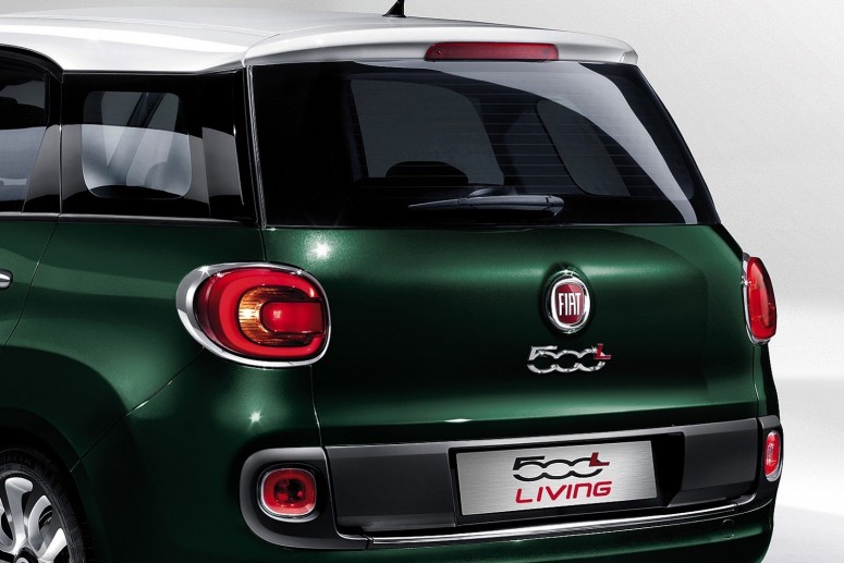 Fiat представил семиместный минивэн 500L Living