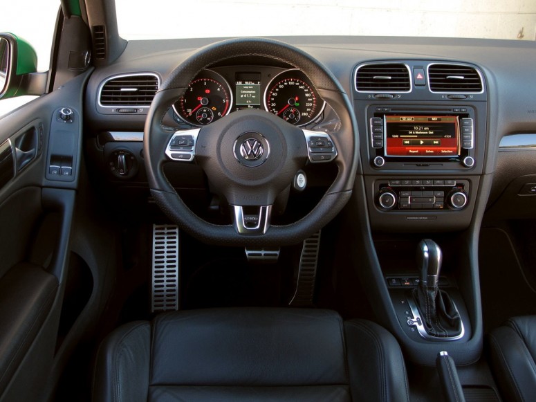 Volkswagen начал поставки Golf GTD