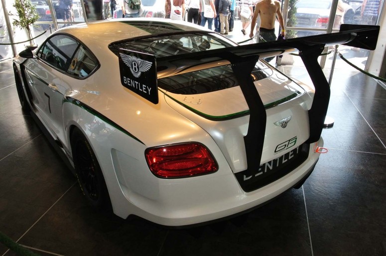 Bentley Continental GT3 раскрыли в Гудвуде [видео]