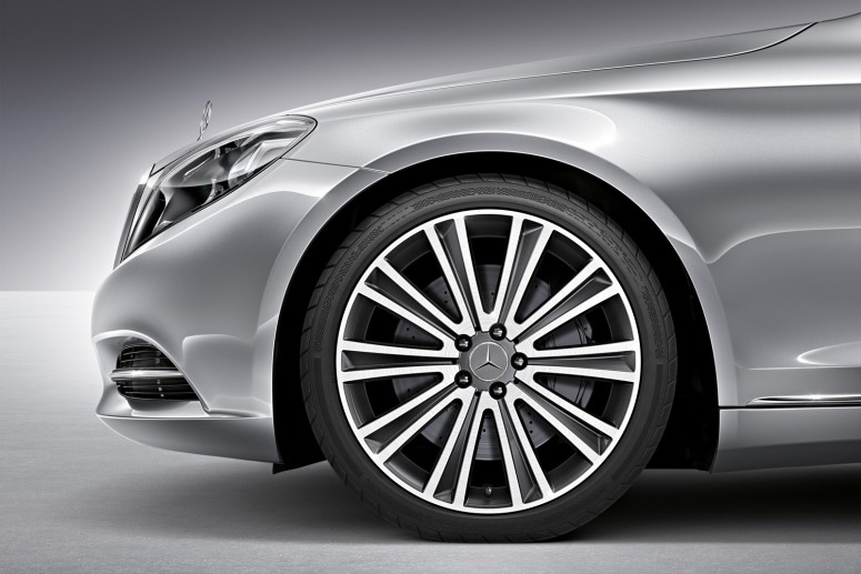 Mercedes представил оригинальные аксессуары для нового S-Class
