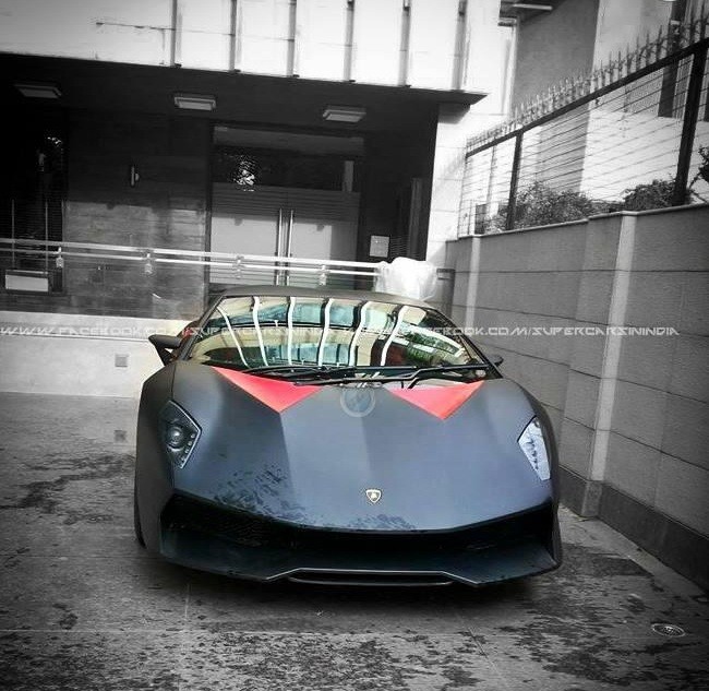 Для реплики Sesto Elemento потребовался Lamborghini [фото]