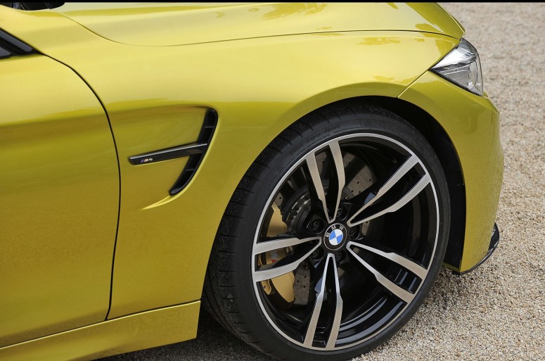Концепт BMW M4 Coupe: живые фото