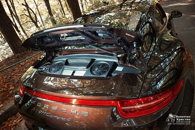 Тест-драйв полноприводного Porsche 911: Спорткар на каждый день?