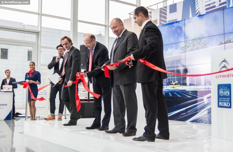 Комплекс «Автомобильный Мегаполис»: открытие автосалона Citroen [фото]