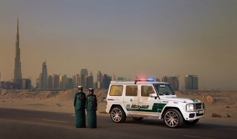 Brabus подарил для полиции Дубая 700-сильный \"Кубик\" [фото]