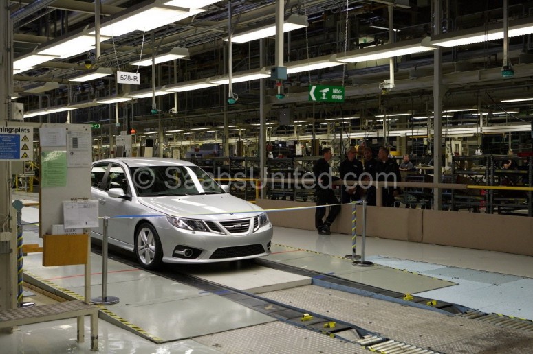 Saab возобновляет серийное производство седана 9-3