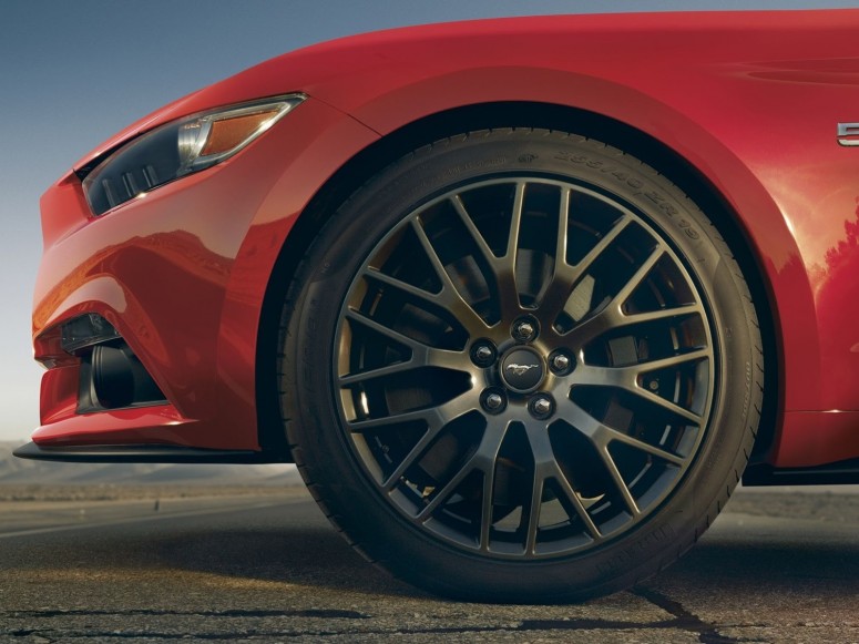 2015 Ford Mustang: глобальную модель представили официально [фото & 4 видео]