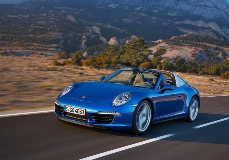 Классический Porsche 911 представили в ретро кузове Targa [фото]