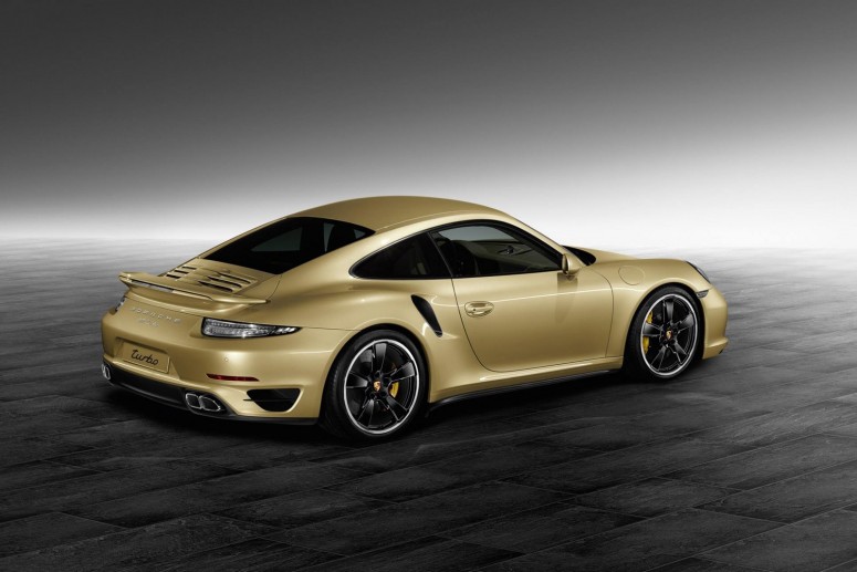 Штатные тюнеры Porsche предложили золотой 911 Turbo